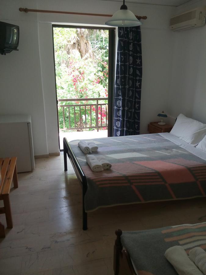 Hotel Dougas Arkúdi Kültér fotó